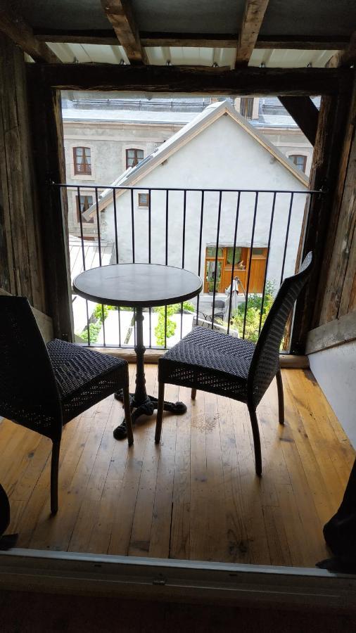 Chez Jacquie Et Fifi Panzió Mont-Dauphin Kültér fotó